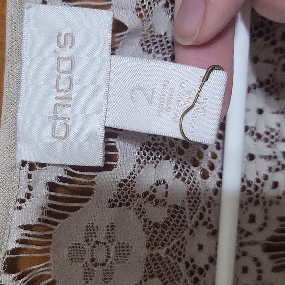 NWOT Chicos Vest Size 2 - Picture 4 of 6